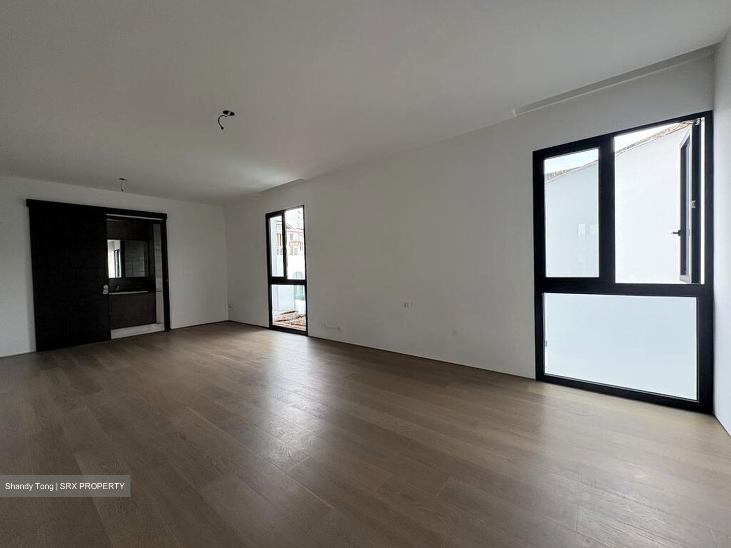 Mount Sinai Lane (D10), Detached #504592401